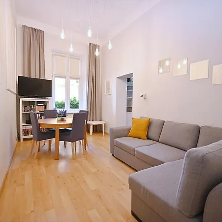 Bezowo-niebieski 3city W Sopocie Z Parkingiem By Renters 아파트 *