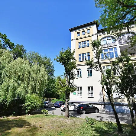 Bezowo-niebieski 3city W Sopocie Z Parkingiem By Renters 소포트